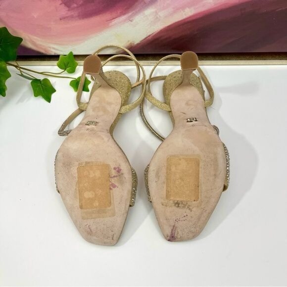 Badgley Mischka Brand Sally Curvy Heel Stiletto Sandal in Gold Size 9 - Picture 10 of 11